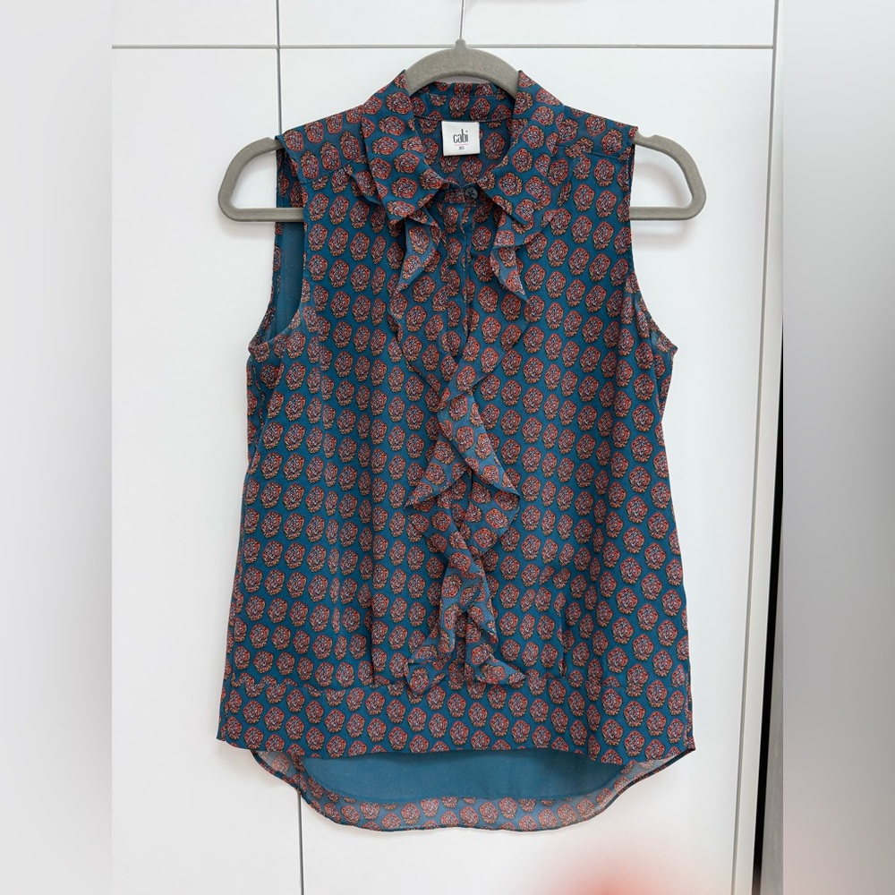 CAbi Sleeveless Ruffle Blouse Top with Blue and Red Pattern